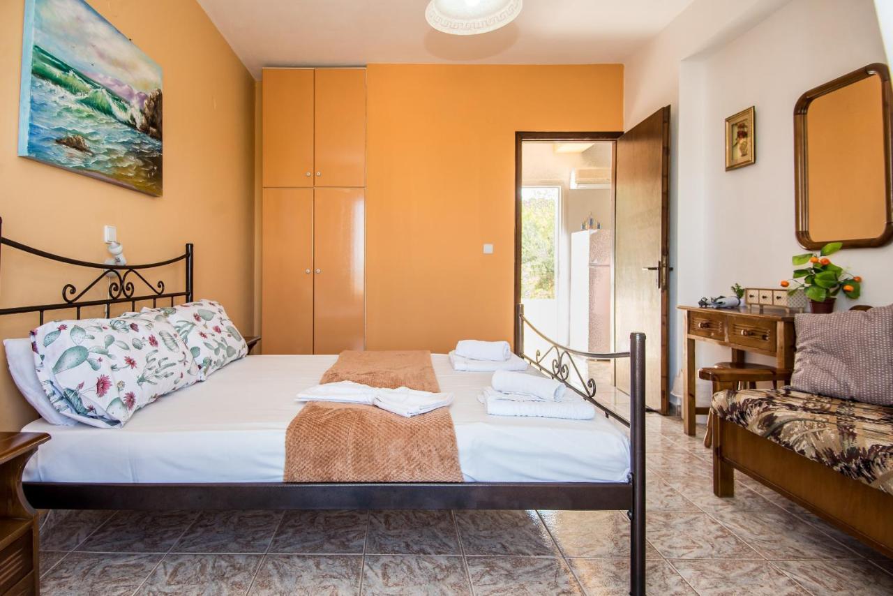 Aristotelis Apartments Razáta Extérieur photo