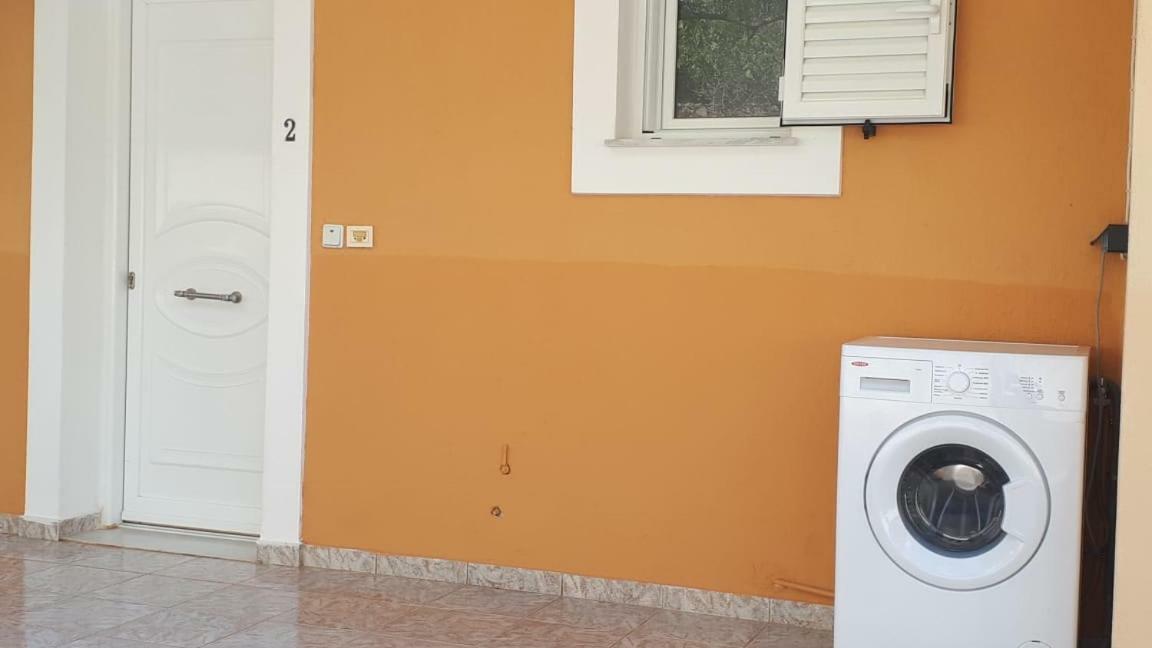 Aristotelis Apartments Razáta Extérieur photo